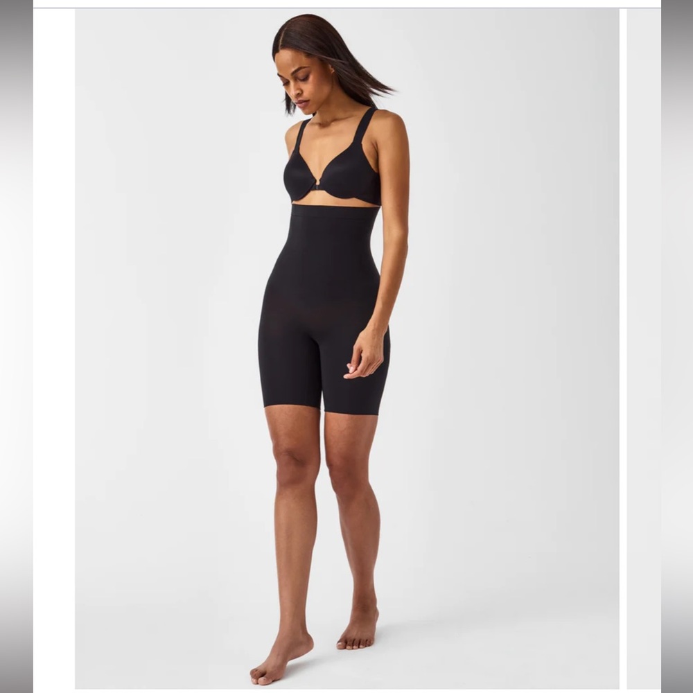 NWOT SPANX Higher Power Short shapeware. Never worn. No stains or rips. Size S